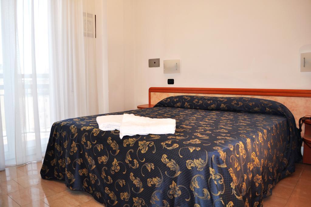 Hotel Sultano Rimini Camera foto
