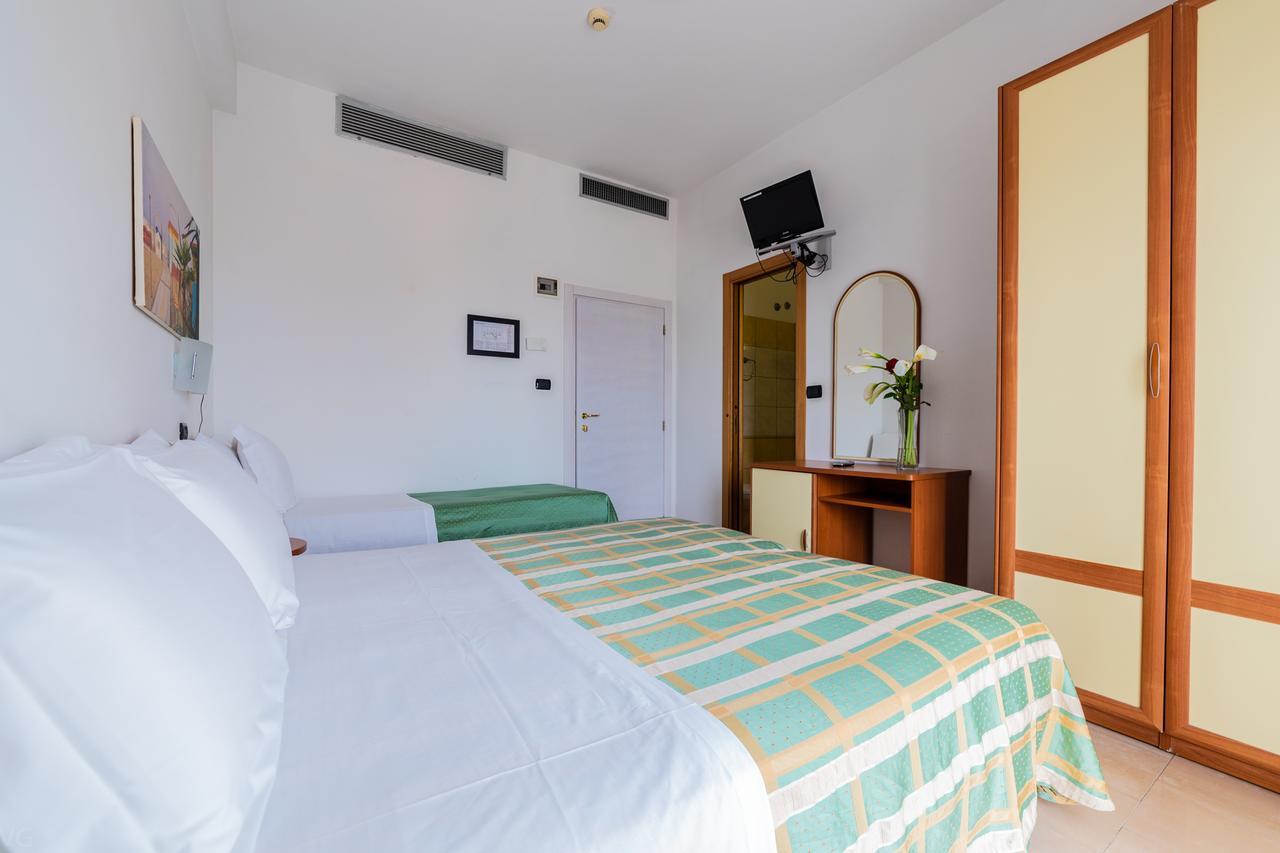 Hotel Sultano Rimini Esterno foto