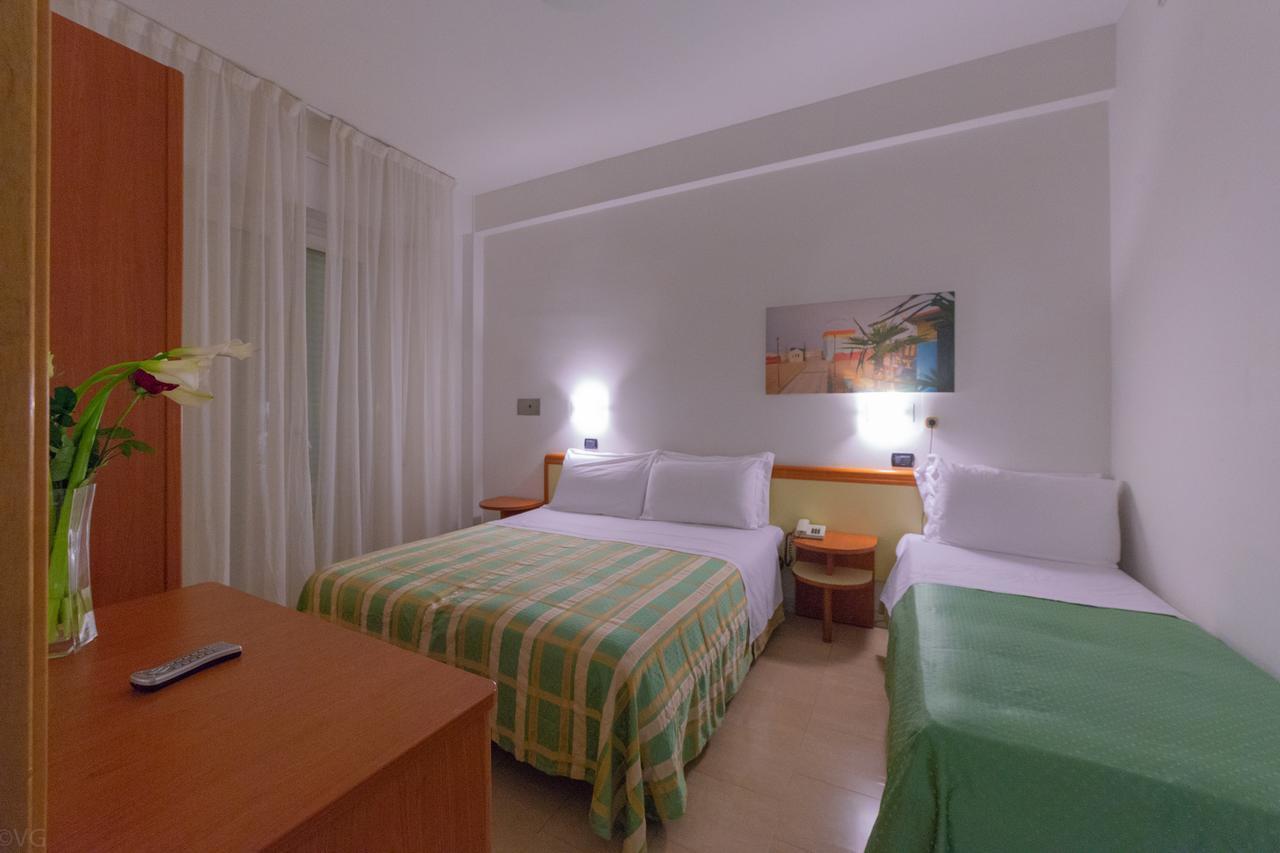 Hotel Sultano Rimini Esterno foto