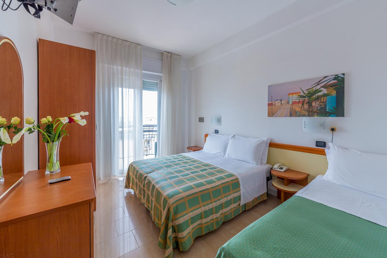 Hotel Sultano Rimini Esterno foto