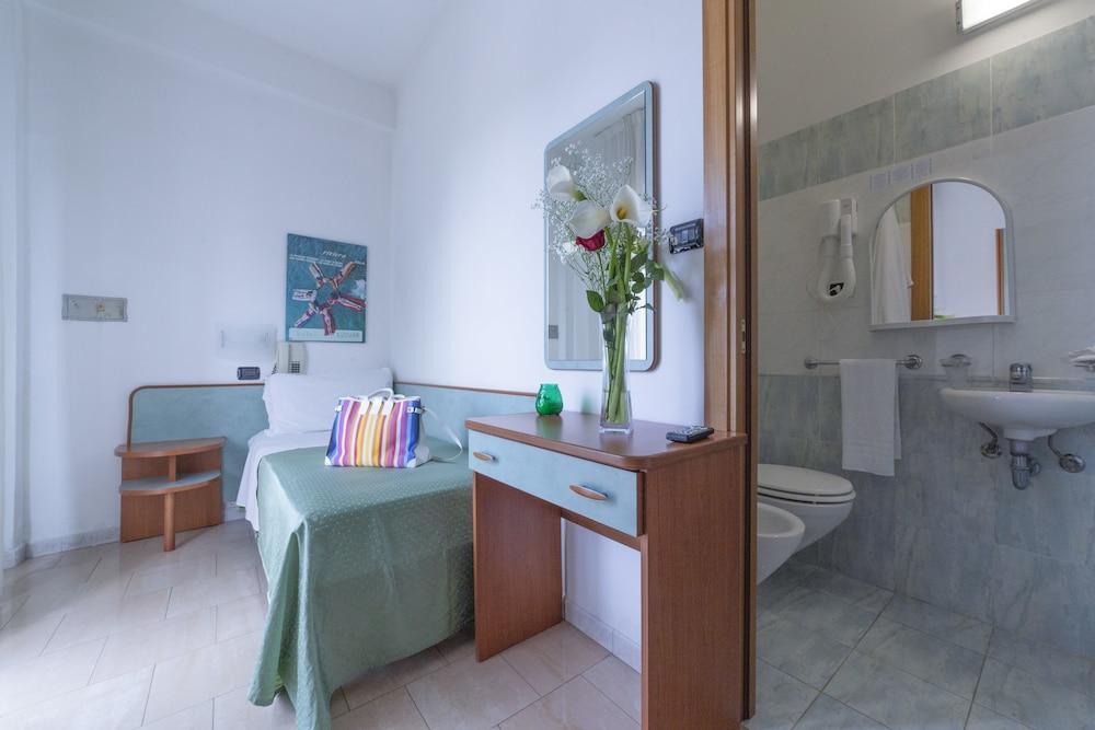 Hotel Sultano Rimini Esterno foto