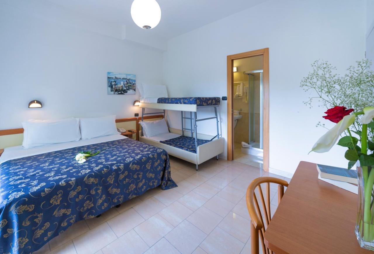 Hotel Sultano Rimini Esterno foto